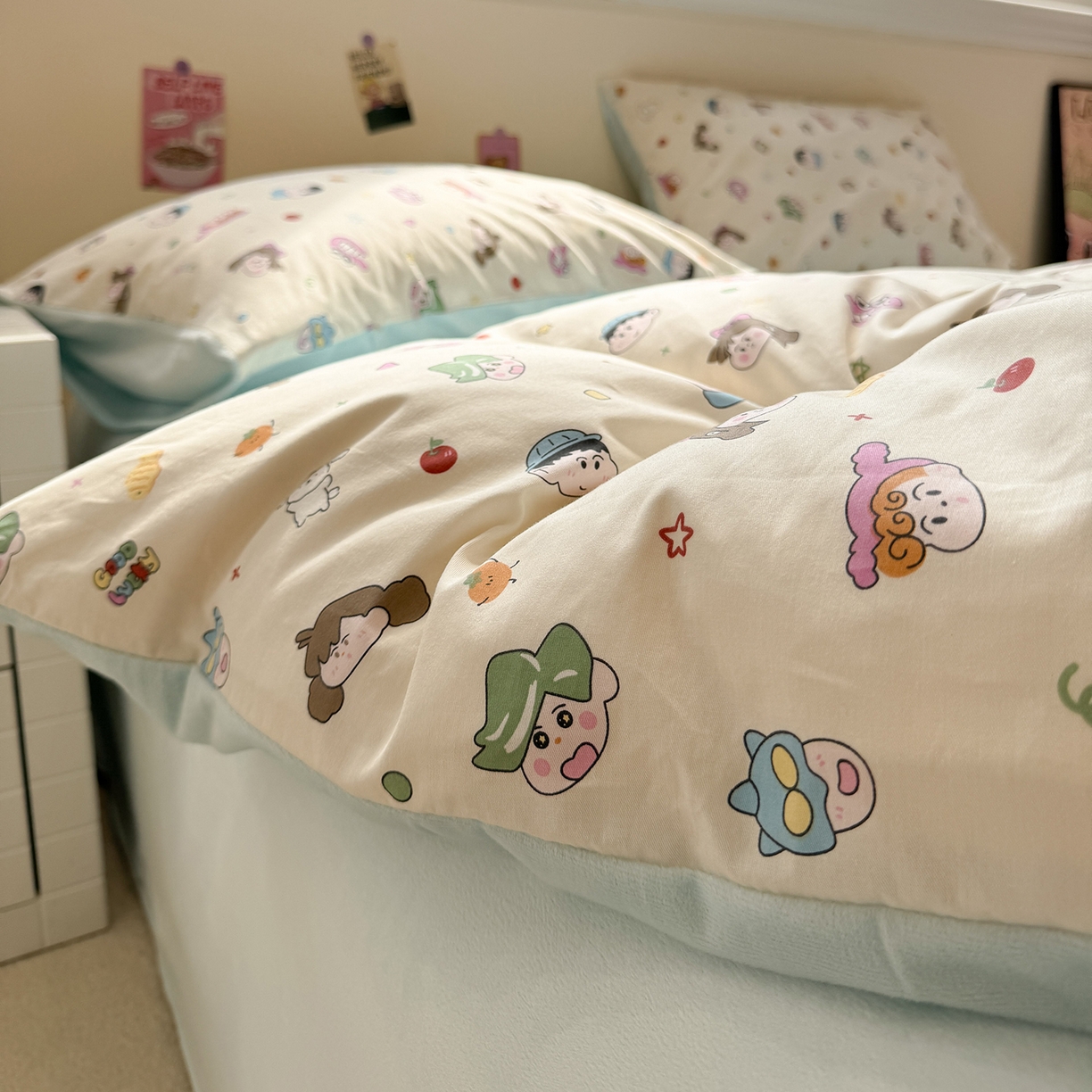 91家纺网 家纺一手货源 找家纺 怡家居 2025新款秋冬保暖全棉加绒四件套 蜡笔小新