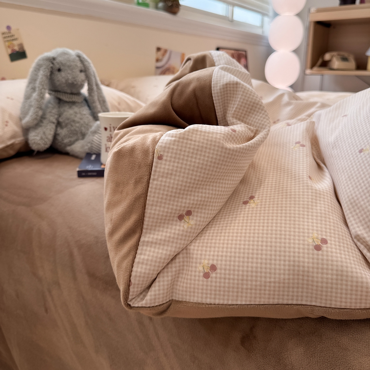 91家纺网 家纺一手货源 找家纺 怡家居 2025新款秋冬保暖全棉加绒四件套 小红果-咖