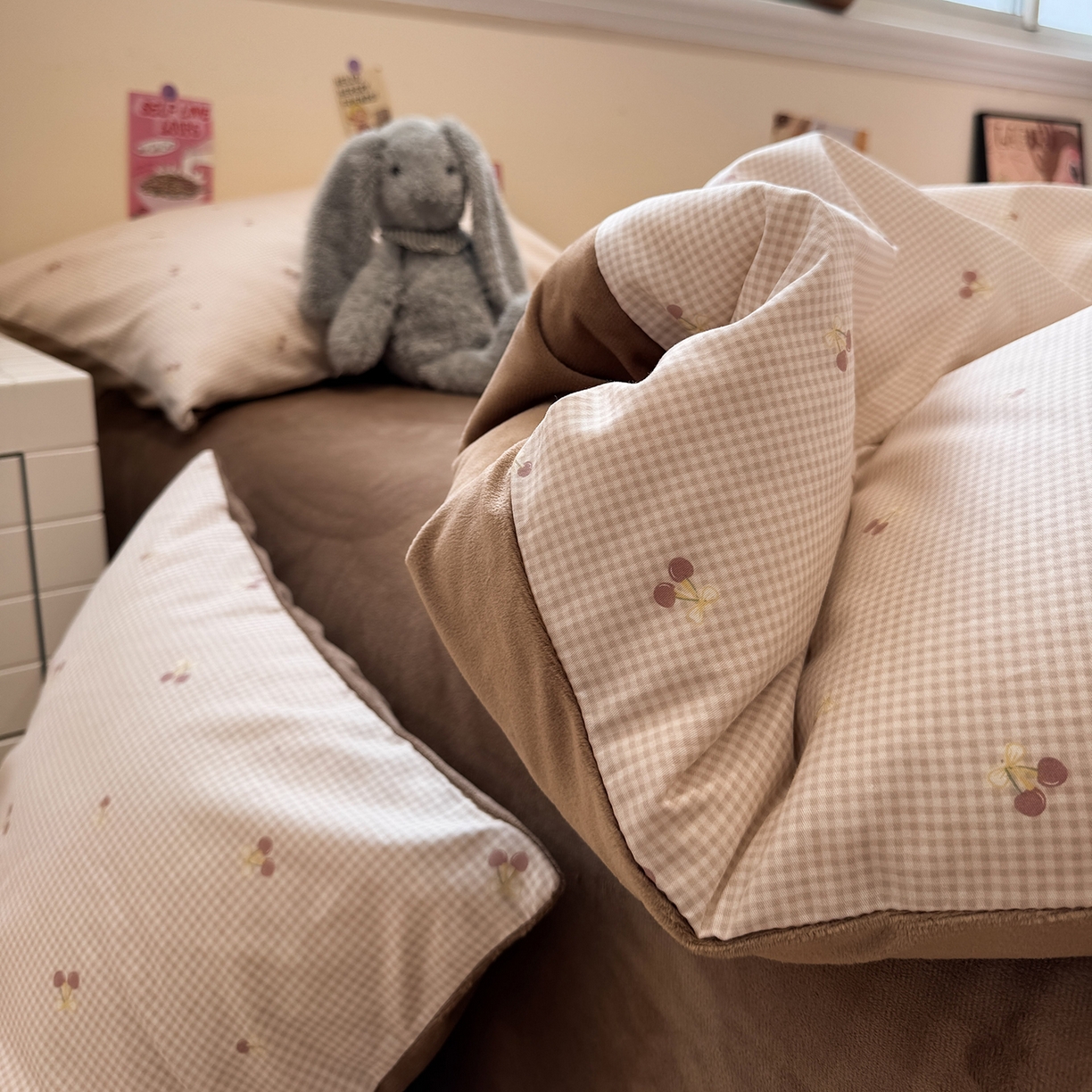 91家纺网 家纺一手货源 找家纺 怡家居 2025新款秋冬保暖全棉加绒四件套 小红果-咖