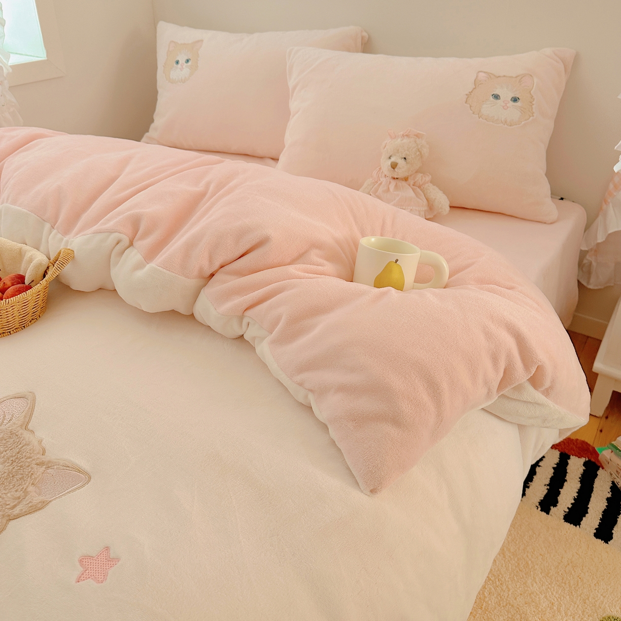 91家纺网 家纺一手货源 找家纺 繁花家居 2025新款高克重牛奶绒贴布绣印花四件套 波斯公主