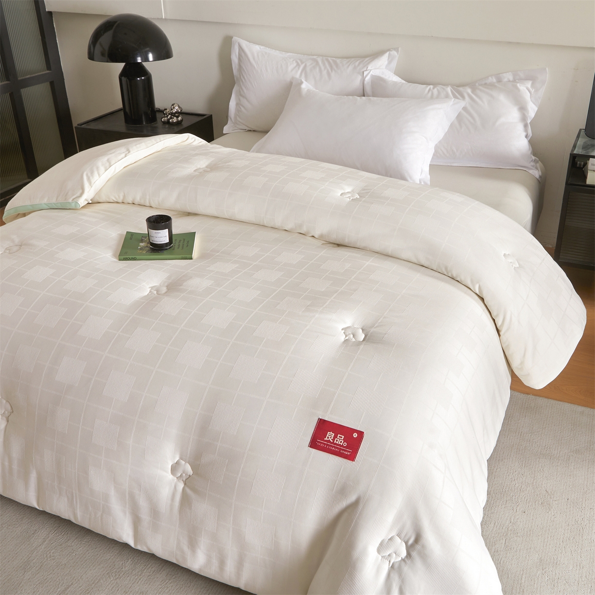 91家纺网 家纺一手货源 找家纺 梵蒂莎 2025新款提莱雅棉花素眠居被秋冬被被子被芯-场景一 素眠居-天青