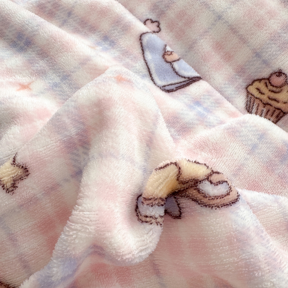 91家纺网 家纺一手货源 找家纺 沐芷 2025 高克重加厚A类牛奶绒四件套珊瑚绒卡通简约三件套 【绒】小熊紫