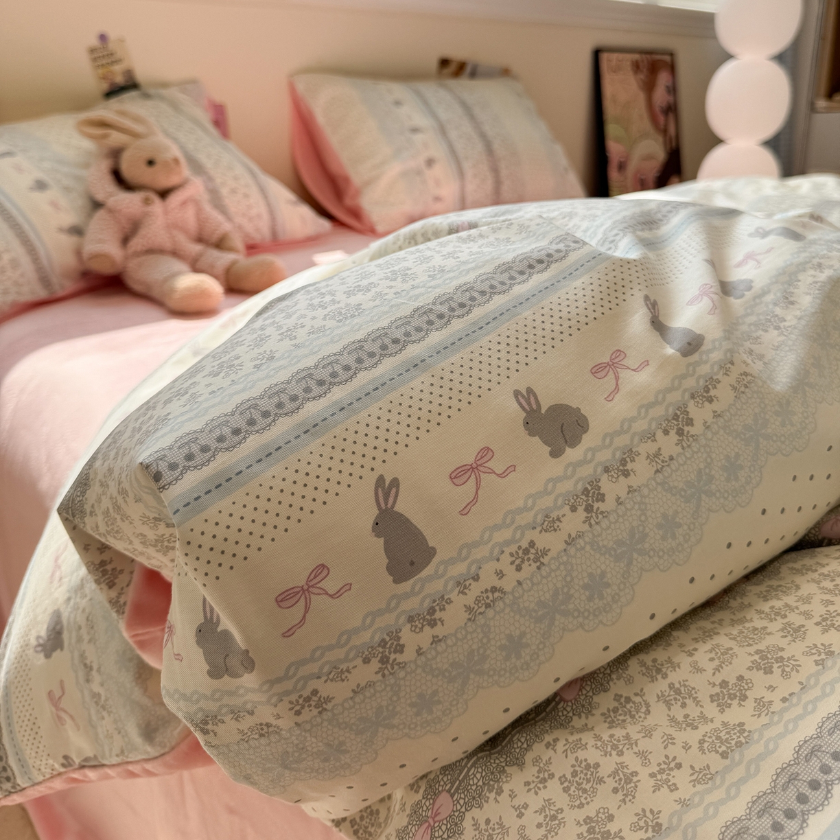 91家纺网 家纺一手货源 找家纺 怡家居 2025新款秋冬保暖全棉加绒四件套 花边兔