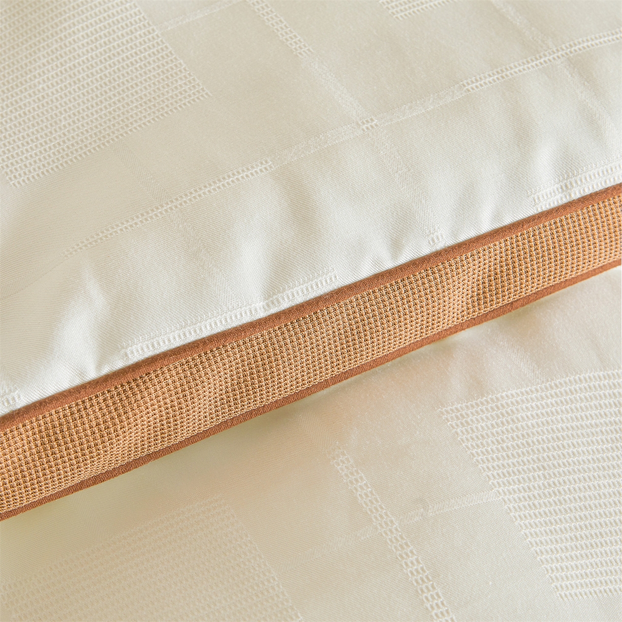 91家纺网 家纺一手货源 找家纺 梵蒂莎 2025新款提莱雅棉花被秋冬逸格被被子被芯-场景二 逸格-卡其