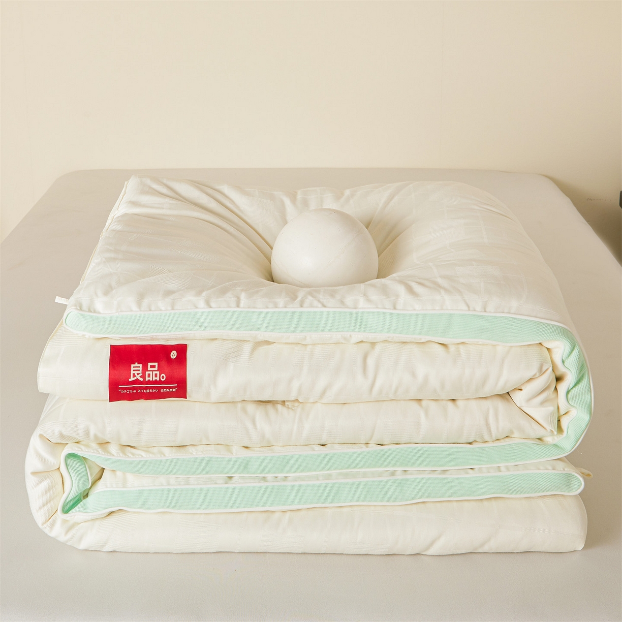 91家纺网 家纺一手货源 找家纺 梵蒂莎 2025新款提莱雅棉花被秋冬逸格被被子被芯-场景二 逸格-果绿