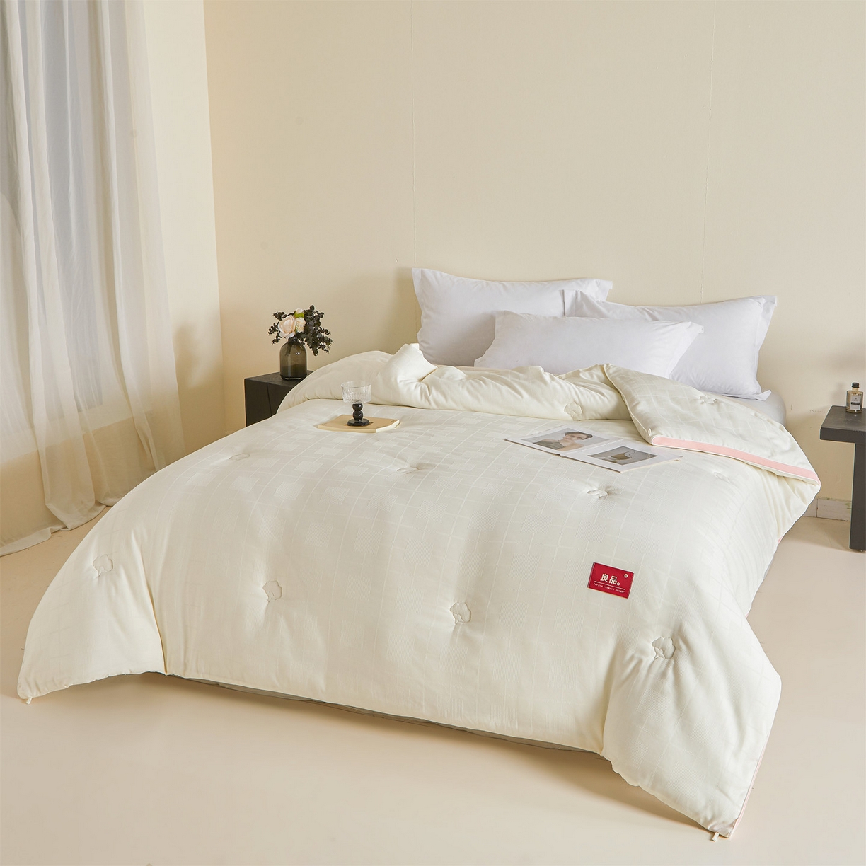 91家纺网 家纺一手货源 找家纺 梵蒂莎 2025新款提莱雅棉花被秋冬逸格被被子被芯-场景二 逸格-樱花粉