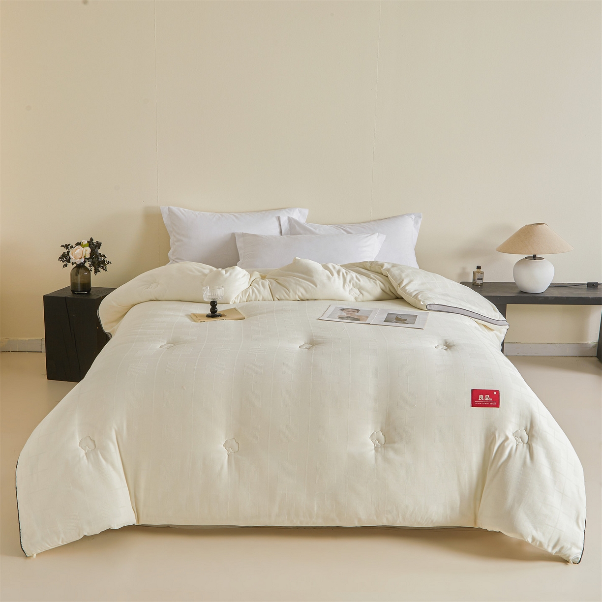 91家纺网 家纺一手货源 找家纺 梵蒂莎 2025新款提莱雅棉花被秋冬逸格被被子被芯-场景二 逸格-浅灰