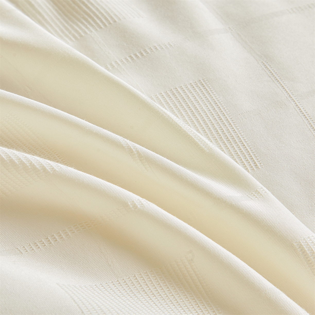 91家纺网 家纺一手货源 找家纺 梵蒂莎 2025新款提莱雅棉花被秋冬逸格被被子被芯-场景二 逸格-樱花粉