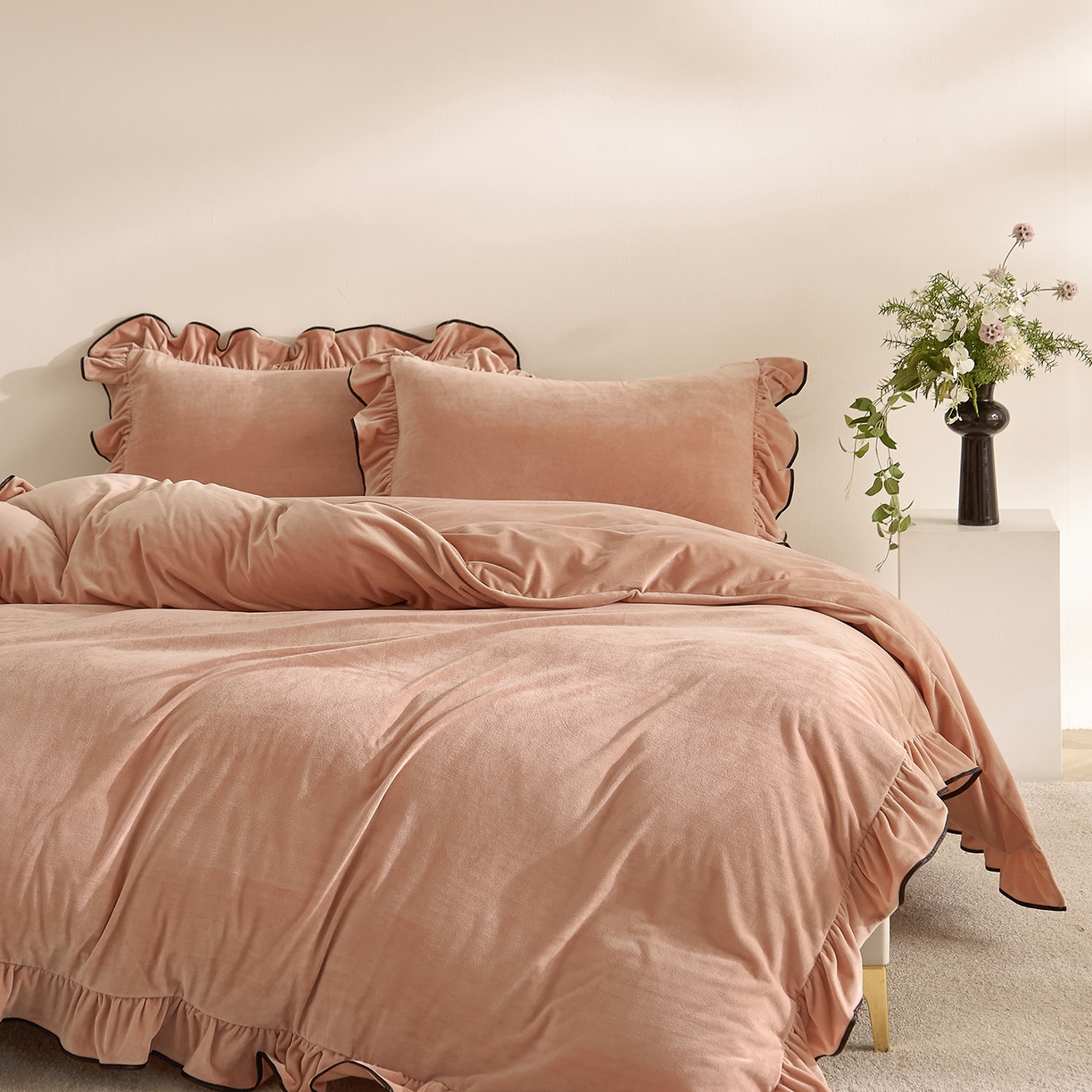 91家纺网 家纺一手货源 找家纺 ONE TWO ONE 121 2025新款婴儿绒荷叶边四件套-戴安娜系列【提供买家秀】会员-20平台控价券后不得低于318/338元 戴安娜-茶粉