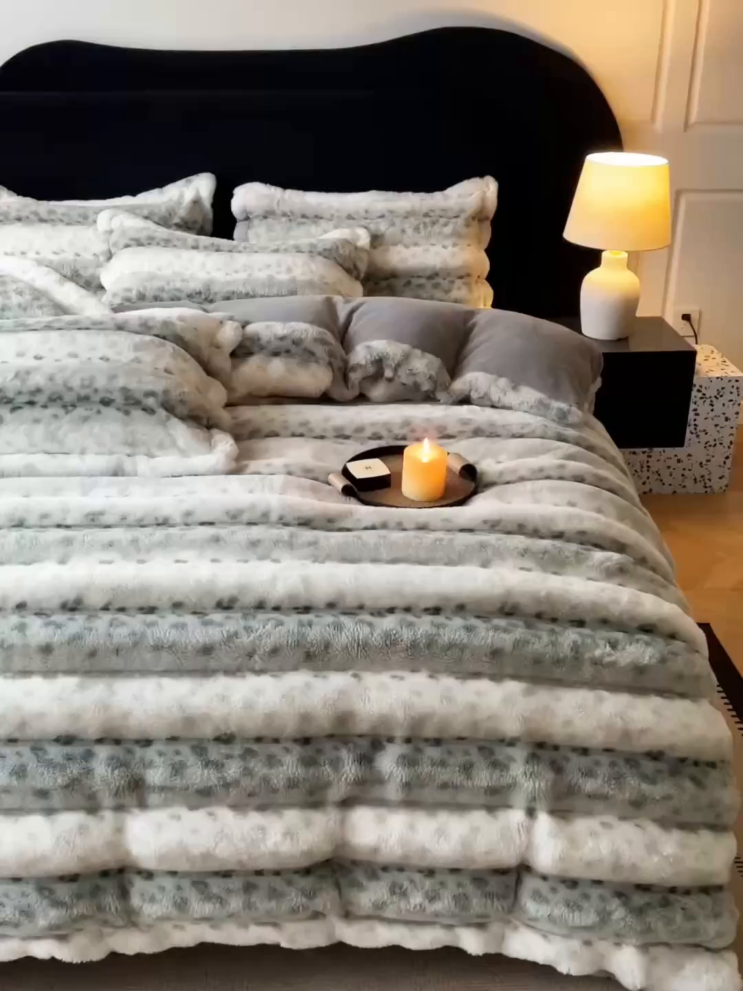 91家纺网 家纺一手货源 找家纺 典曼家纺 2025新款加厚保暖兔绒四件套-豹纹系列 豹纹-绿条