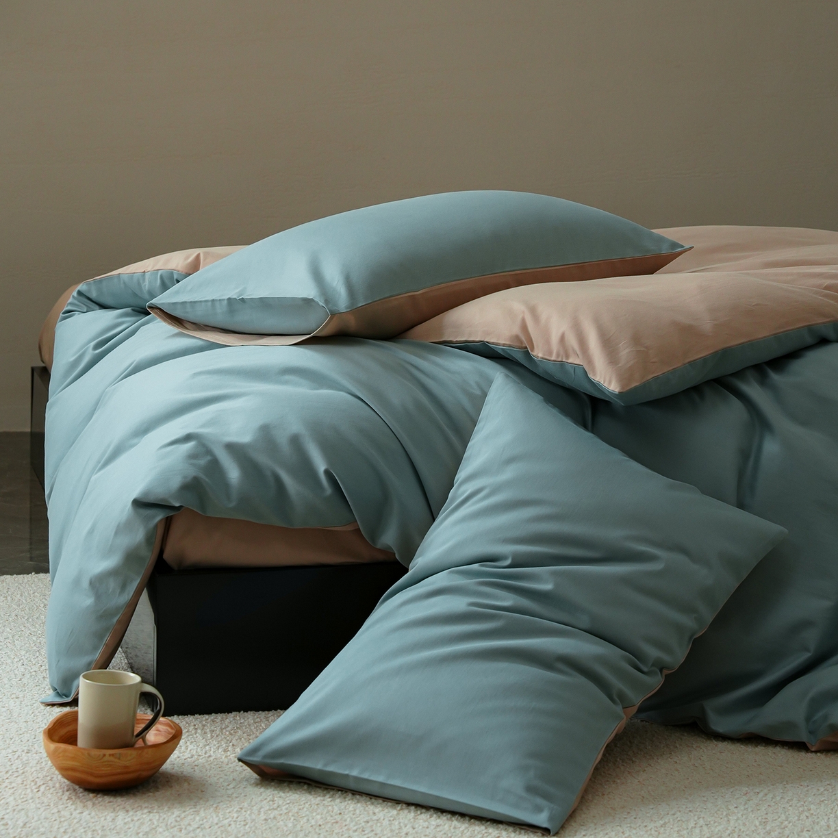 91家纺网 家纺一手货源 找家纺 禾时 2025新款A类全棉贡缎磨毛纯色四件套（礼盒包装）-风格1 蓝黛