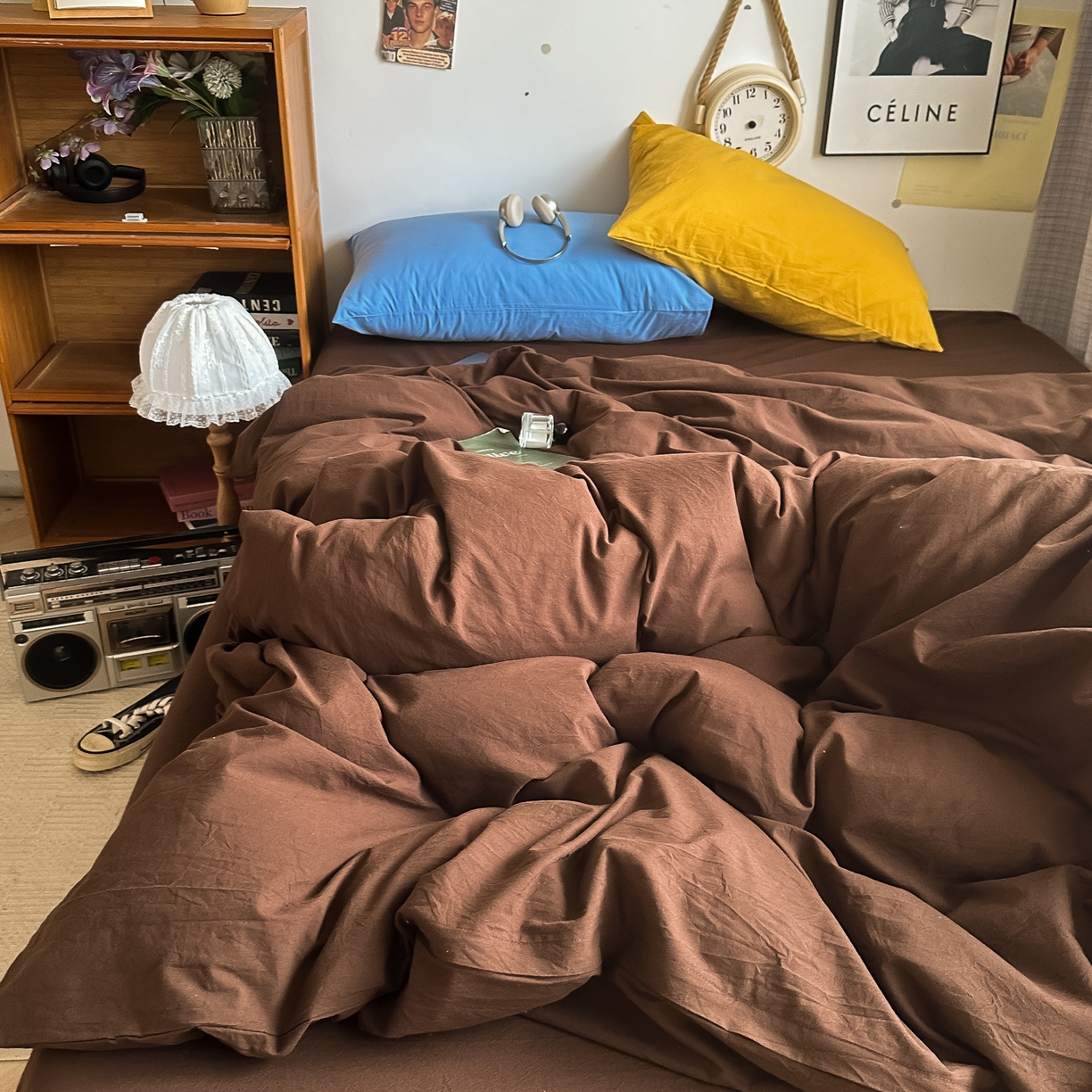 91家纺网 家纺一手货源 找家纺 对白 2025新款全棉纯棉色织水洗棉四件套-纯色摩卡 摩卡（枕套鸢尾蓝）