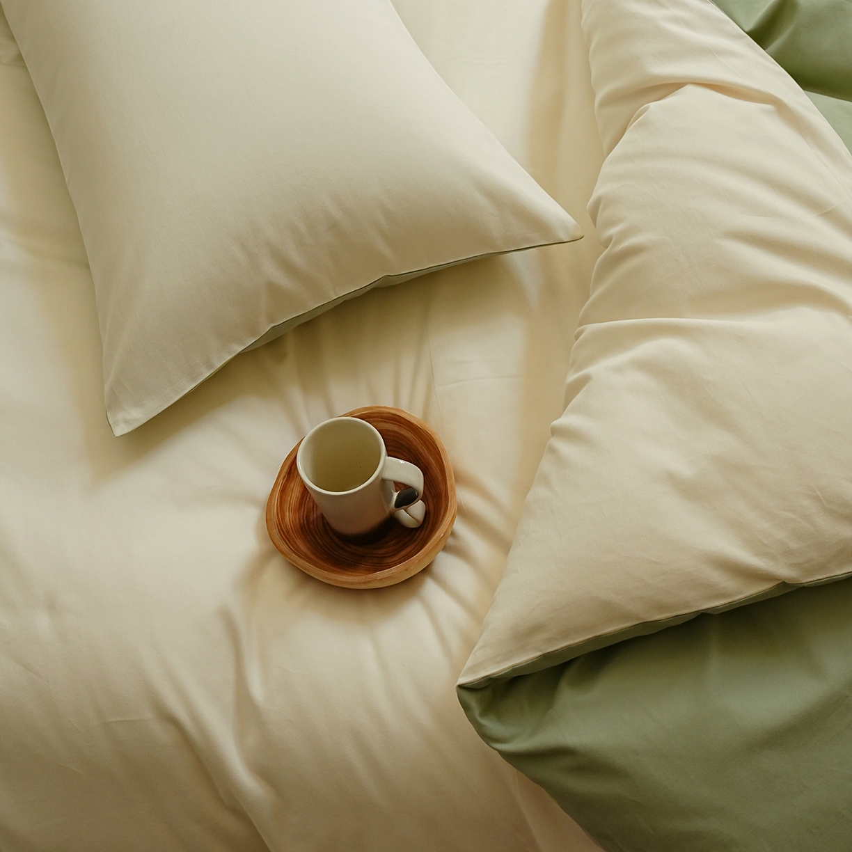 91家纺网 家纺一手货源 找家纺 禾时 2025新款A类全棉贡缎磨毛纯色四件套（礼盒包装）-风格1 林昔