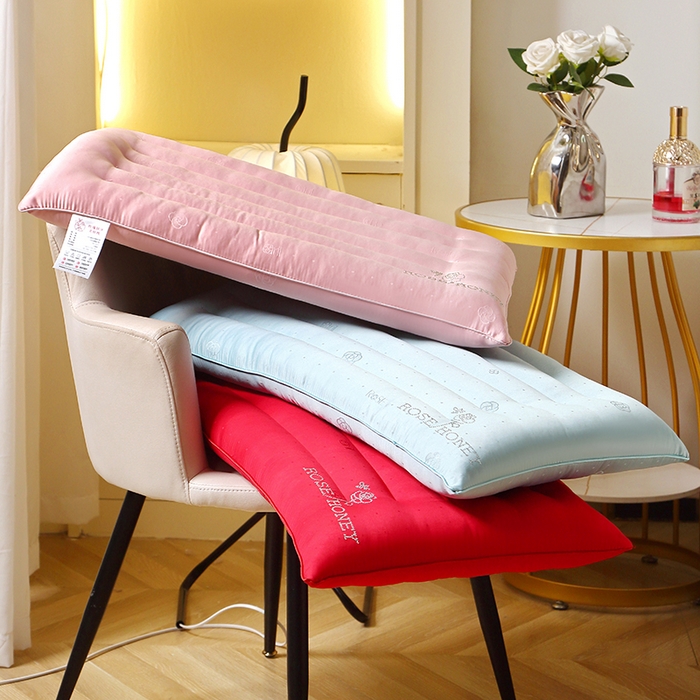 91家纺网 家纺一手货源 找家纺 （总）仁宇枕业 2025新款新品大红红色粉色钻石玫瑰定型低枕头枕芯