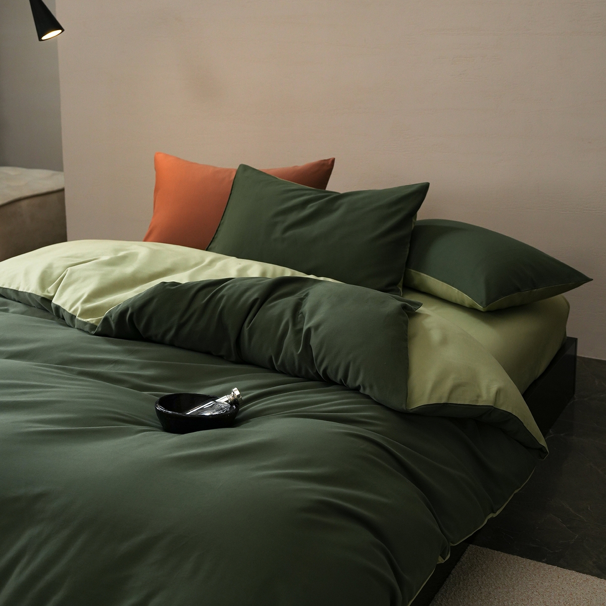 91家纺网 家纺一手货源 找家纺 禾时 2025新款A类全棉贡缎磨毛纯色四件套（礼盒包装）-风格1 木森