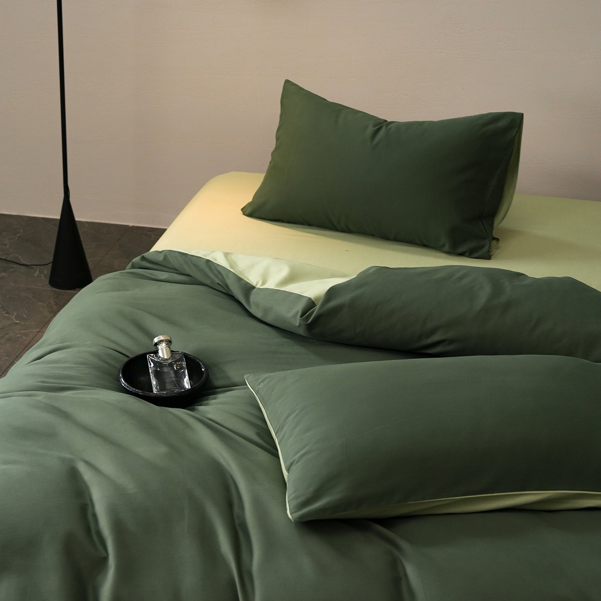 91家纺网 家纺一手货源 找家纺 禾时 2025新款A类全棉贡缎磨毛纯色四件套（礼盒包装）-风格1 木森