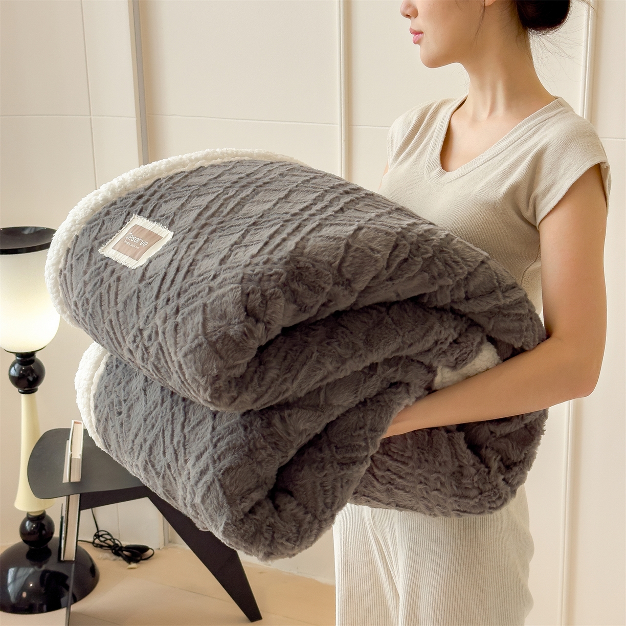 91家纺网 家纺一手货源 找家纺 慕木家纺 2025新款高克重加厚兔毛绒斜纹双层毛毯毛毯毯子（可供跨境提供买家秀） 兔兔绒-斜纹-夜空灰