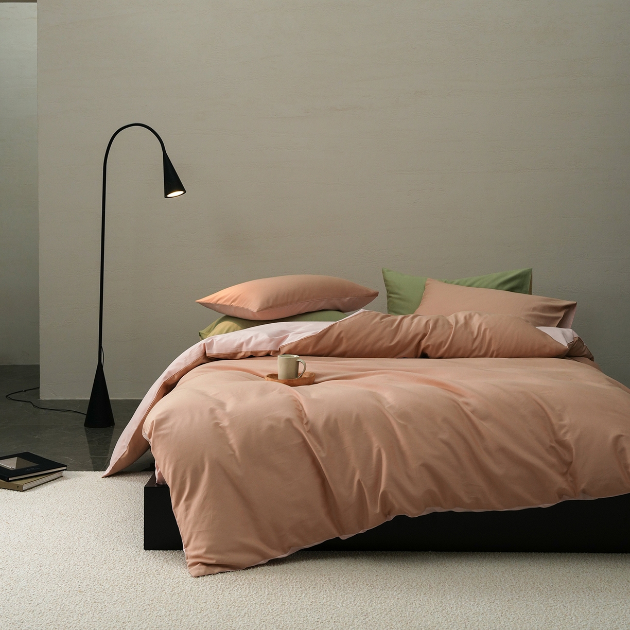 91家纺网 家纺一手货源 找家纺 禾时 2025新款A类全棉贡缎磨毛纯色四件套（礼盒包装）-风格1 奶咖