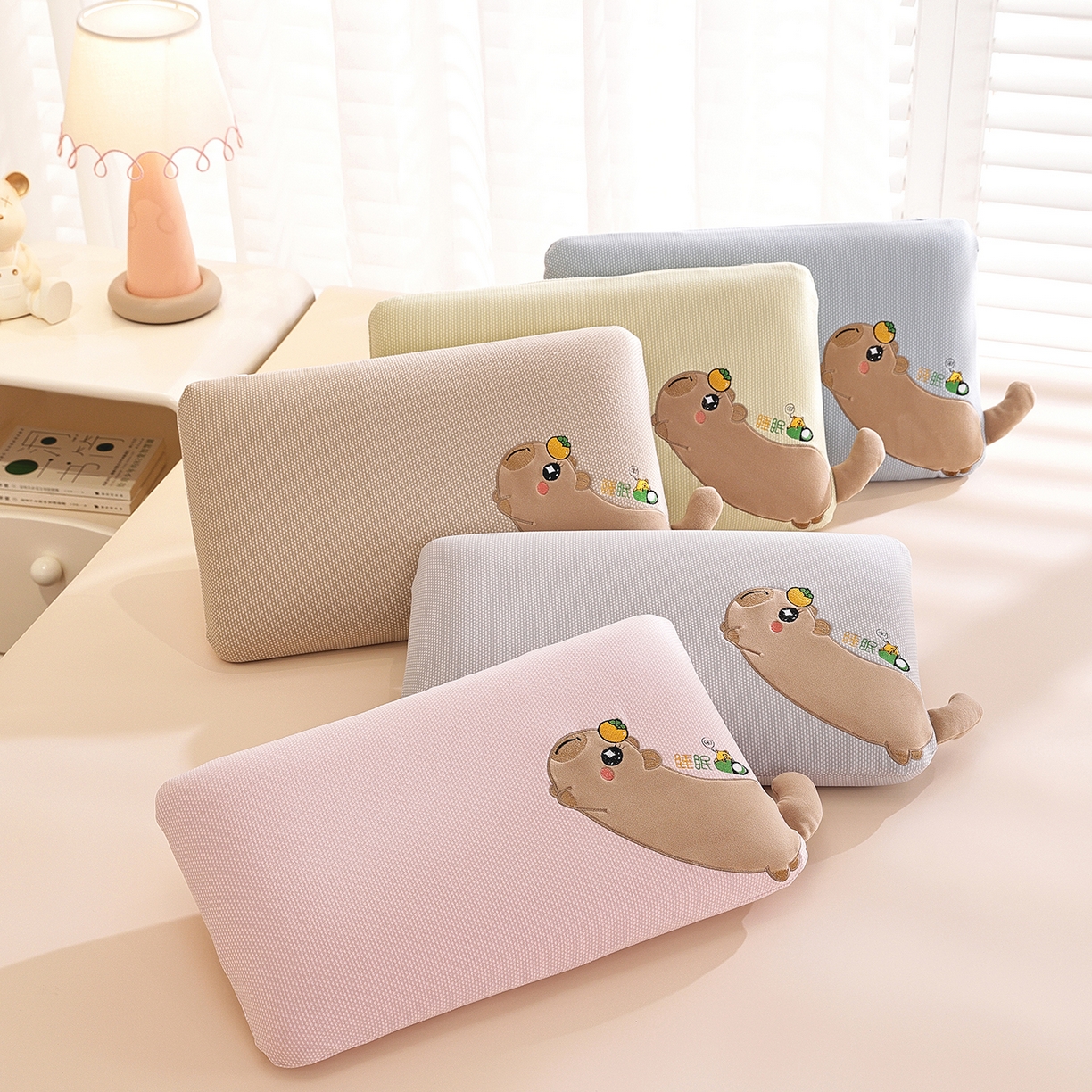 91家纺网 家纺一手货源 找家纺 （总）仁宇枕业 2025新款新品暖绒卡皮睡眠面包儿童记忆枕头枕芯