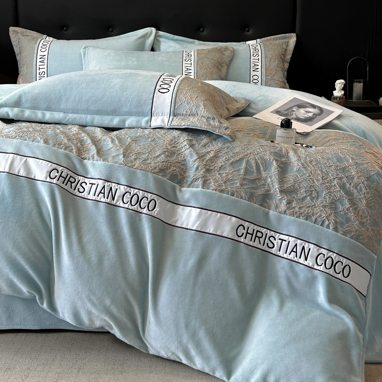 91家纺网 家纺一手货源 找家纺 （总）苏源家居 2025新款加厚牛奶绒拼浮雕冬款四件套-幽境