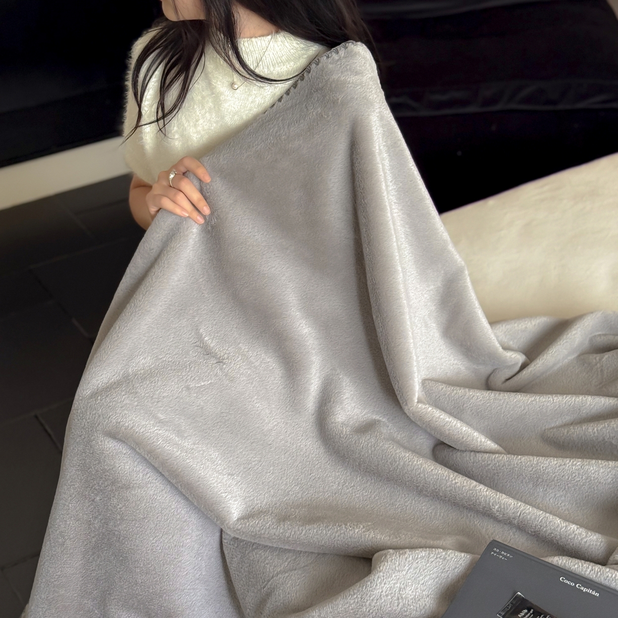 91家纺网 家纺一手货源 找家纺 ONE TWO ONE 121 2025新款兔绒毛毯子披肩办公室午睡空调沙发毯冬季加厚珊瑚绒盖毯牛奶绒【会员-5】 【提供买家秀】 控价 88/ 138/158/188 质感灰