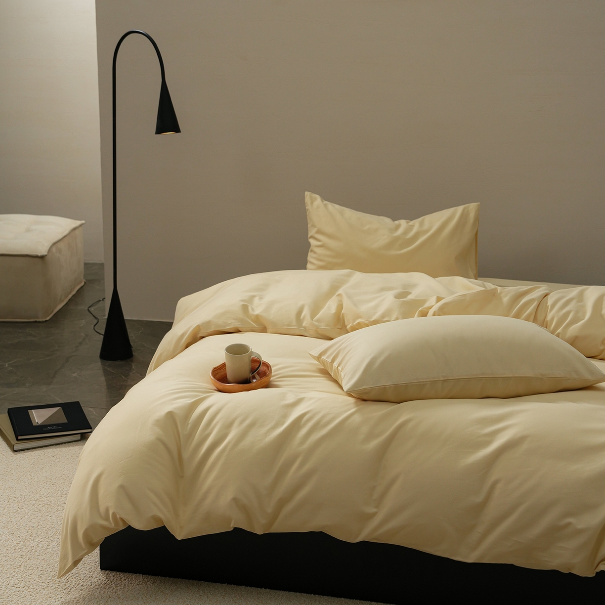 91家纺网 家纺一手货源 找家纺 禾时 2025新款A类全棉贡缎磨毛纯色四件套（礼盒包装）-风格1 奶昔