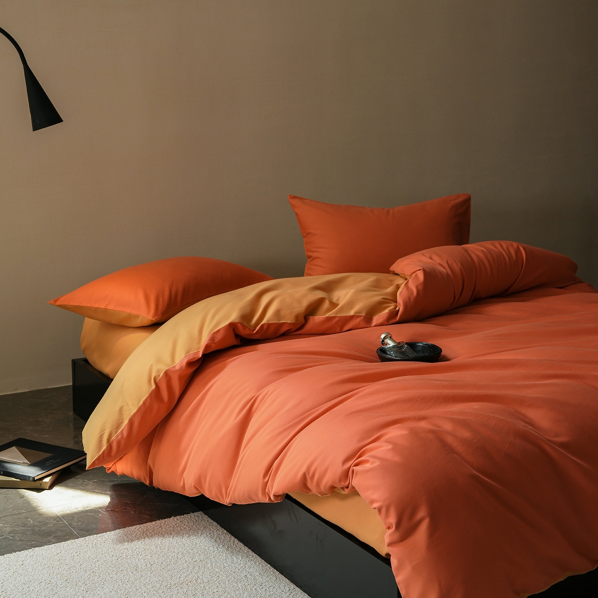 91家纺网 家纺一手货源 找家纺 禾时 2025新款A类全棉贡缎磨毛纯色四件套（礼盒包装）-风格1 暖阳