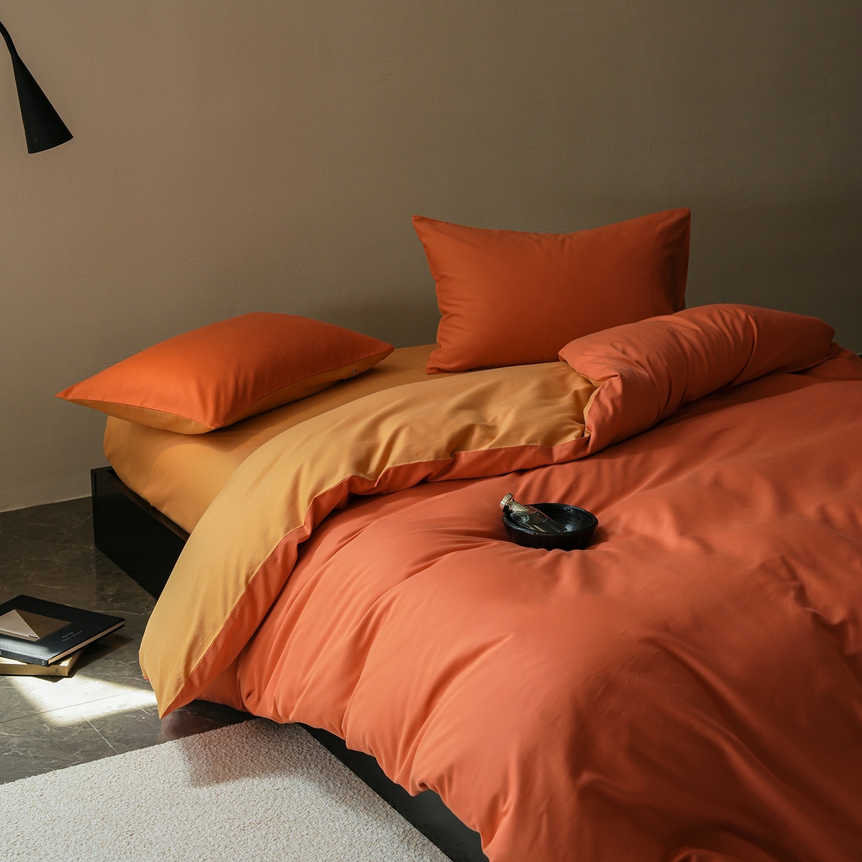 91家纺网 家纺一手货源 找家纺 禾时 2025新款A类全棉贡缎磨毛纯色四件套（礼盒包装）-风格1 暖阳