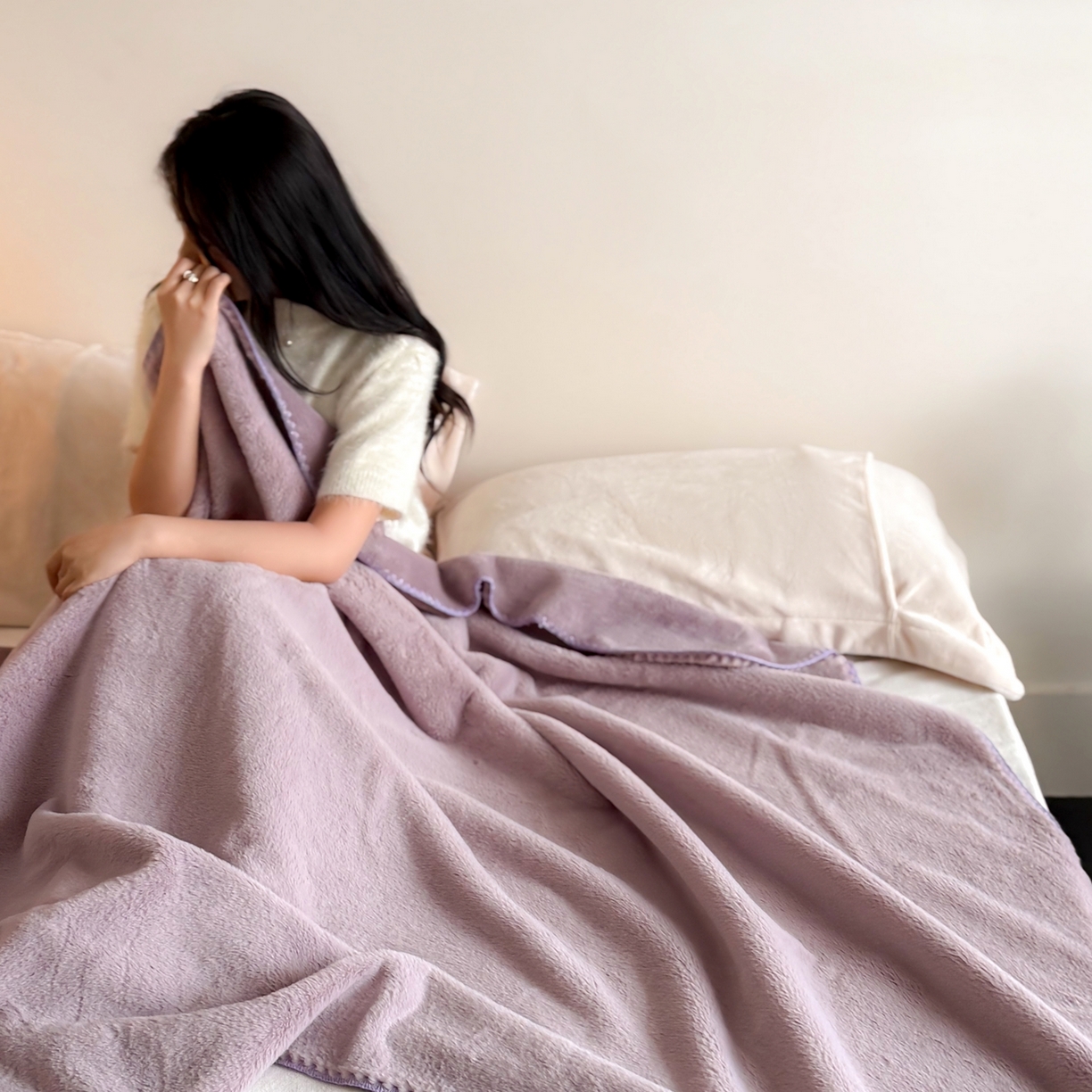 91家纺网 家纺一手货源 找家纺 ONE TWO ONE 121 2025新款兔绒毛毯子披肩办公室午睡空调沙发毯冬季加厚珊瑚绒盖毯牛奶绒【会员-5】 【提供买家秀】 控价 88/ 138/158/188 曼藤紫