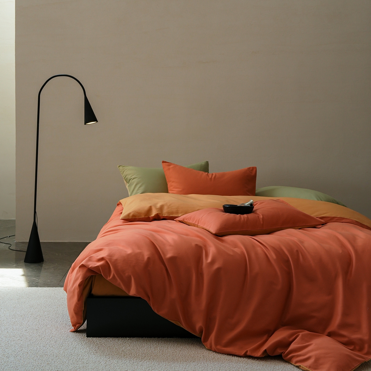 91家纺网 家纺一手货源 找家纺 禾时 2025新款A类全棉贡缎磨毛纯色四件套（礼盒包装）-风格1 暖阳