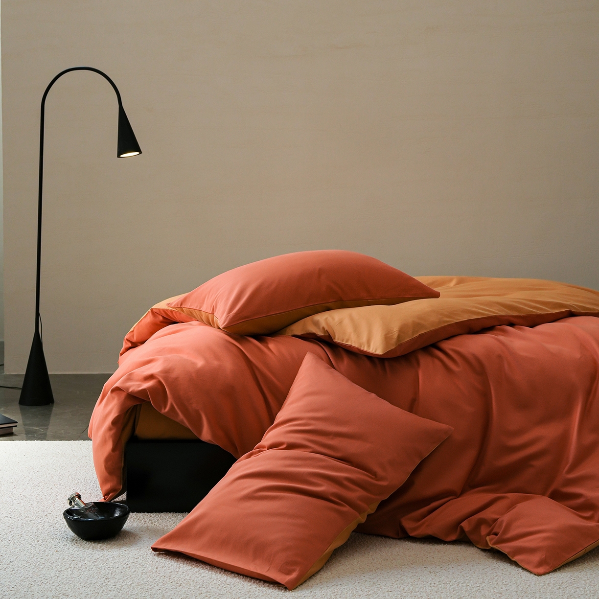 91家纺网 家纺一手货源 找家纺 禾时 2025新款A类全棉贡缎磨毛纯色四件套（礼盒包装）-风格1 暖阳