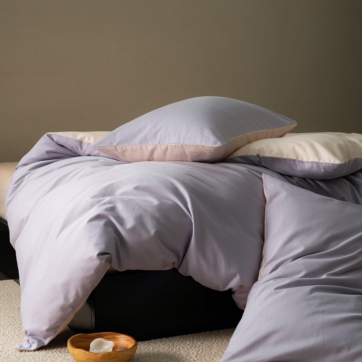 91家纺网 家纺一手货源 找家纺 禾时 2025新款A类全棉贡缎磨毛纯色四件套（礼盒包装）-风格1 森屿