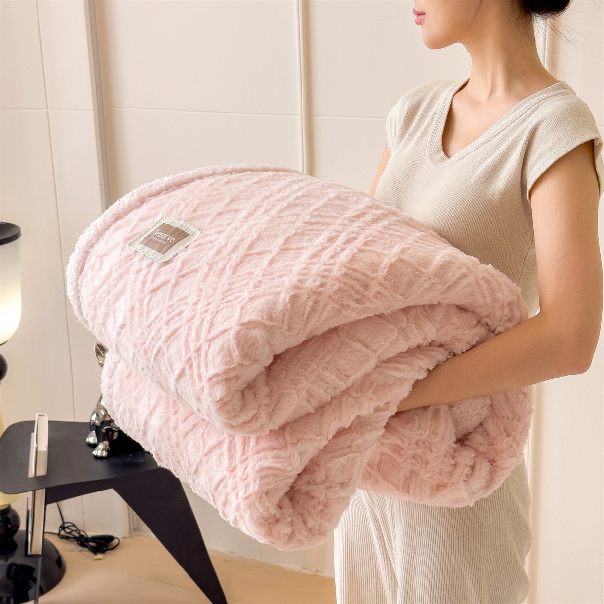 91家纺网 家纺一手货源 找家纺 慕木家纺 2025新款高克重加厚兔毛绒斜纹双层毛毯毛毯毯子（可供跨境提供买家秀） 兔兔绒-斜纹-仙女粉