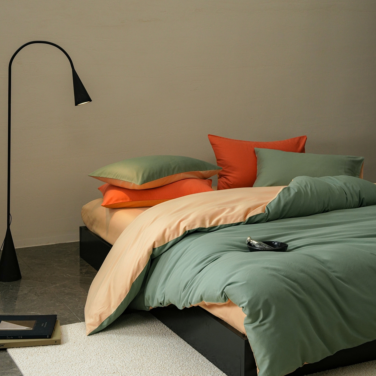 91家纺网 家纺一手货源 找家纺 禾时 2025新款A类全棉贡缎磨毛纯色四件套（礼盒包装）-风格1 松风