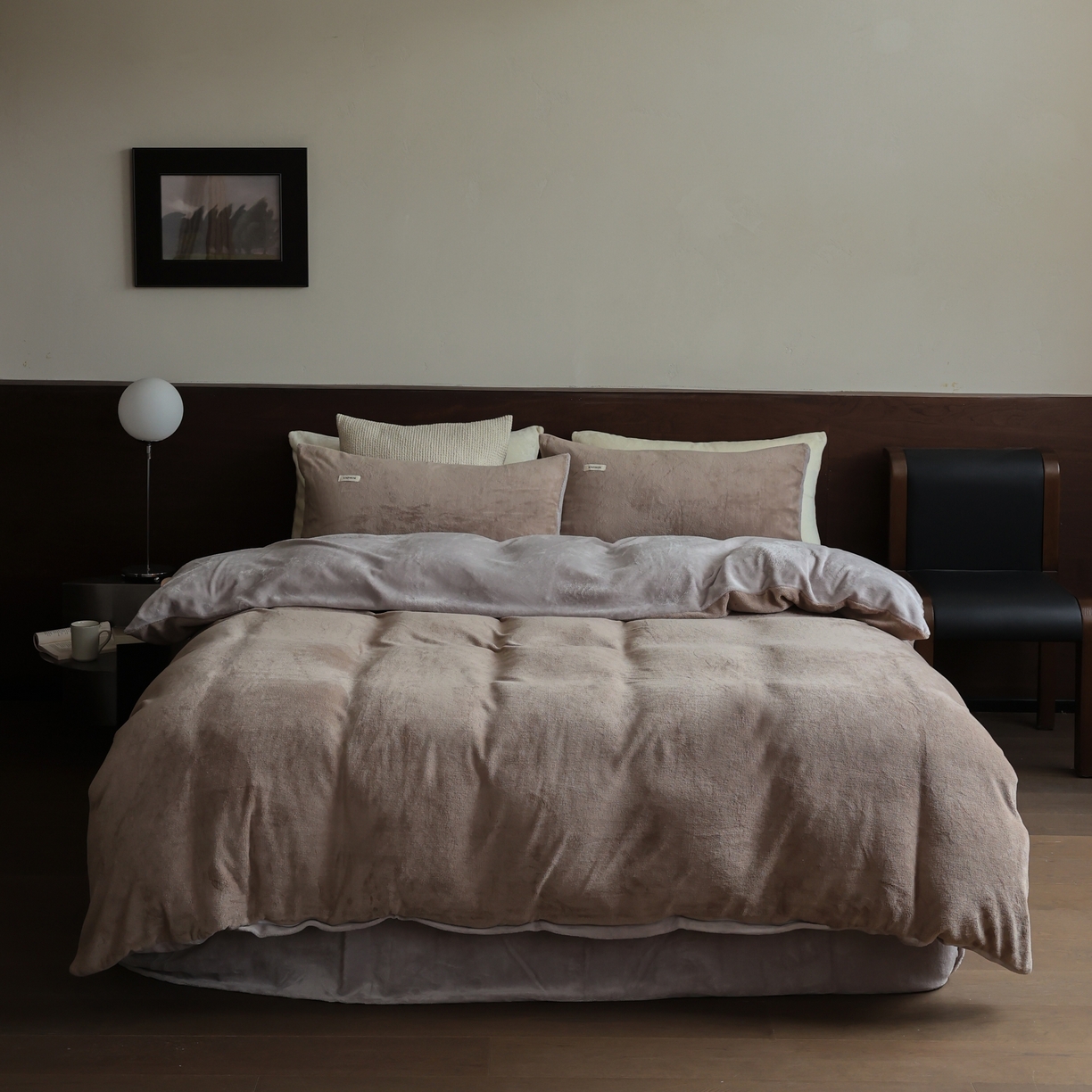 91家纺网 家纺一手货源 找家纺 （总）时光里 2025新款230克纯色简约双拼牛奶绒四件套套件