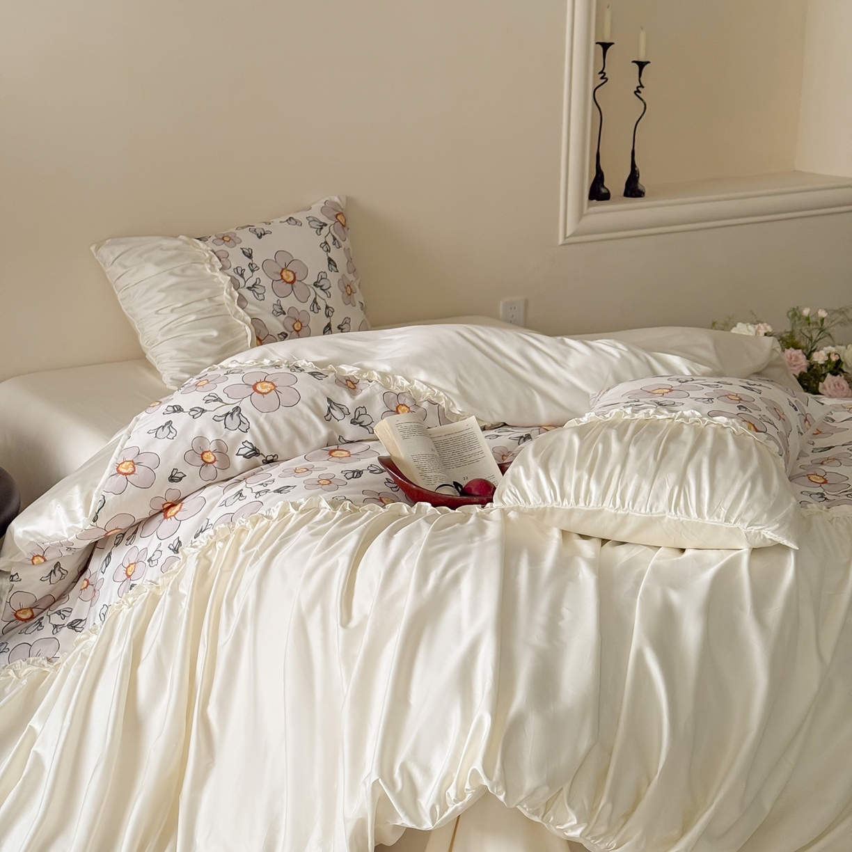 91家纺网 家纺一手货源 找家纺 （总）ONE TWO ONE 121 2025新款100S长绒棉贡缎数码印花四件套-素笺花影【提供买家秀】 【会员-20】 平台控价券后不得低于368/388元