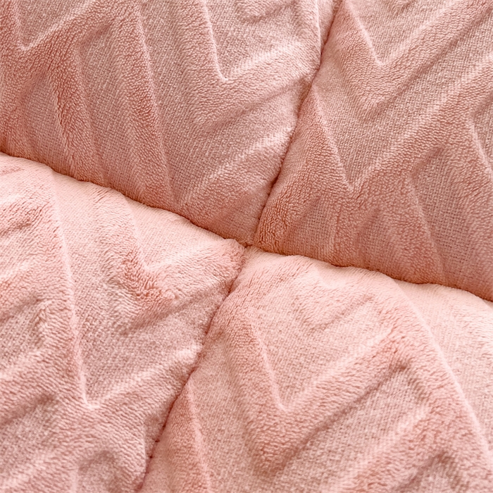 91家纺网 家纺一手货源 找家纺 蓝冰家纺 2025新款雕花牛奶绒羊羔绒床垫 粉桃桃