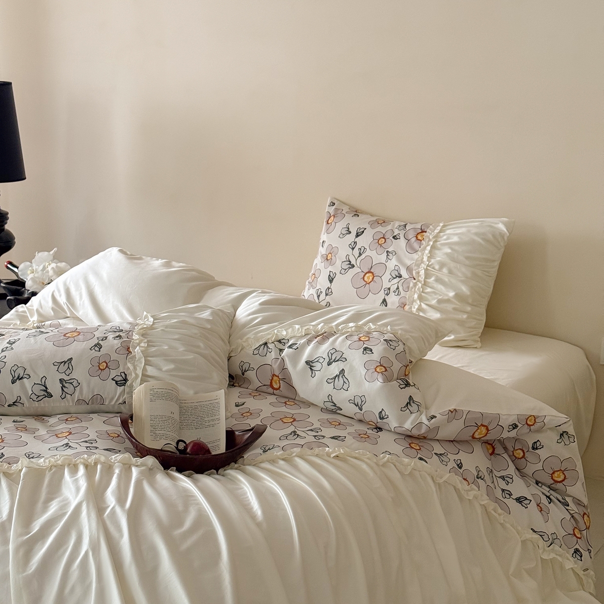 91家纺网 家纺一手货源 找家纺 （总）ONE TWO ONE 121 2025新款100S长绒棉贡缎数码印花四件套-素笺花影【提供买家秀】 【会员-20】 平台控价券后不得低于368/388元