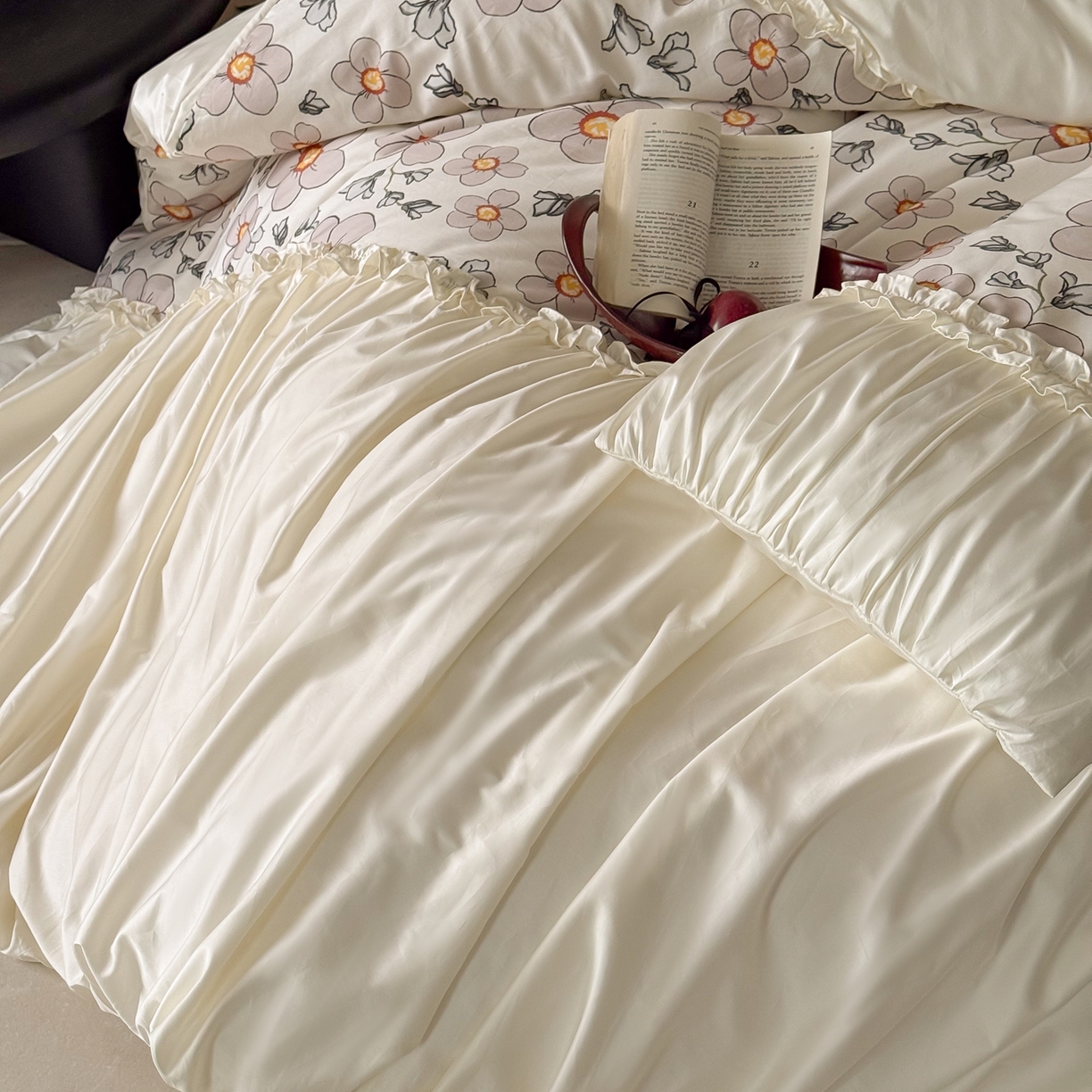 91家纺网 家纺一手货源 找家纺 （总）ONE TWO ONE 121 2025新款100S长绒棉贡缎数码印花四件套-素笺花影【提供买家秀】 【会员-20】 平台控价券后不得低于368/388元