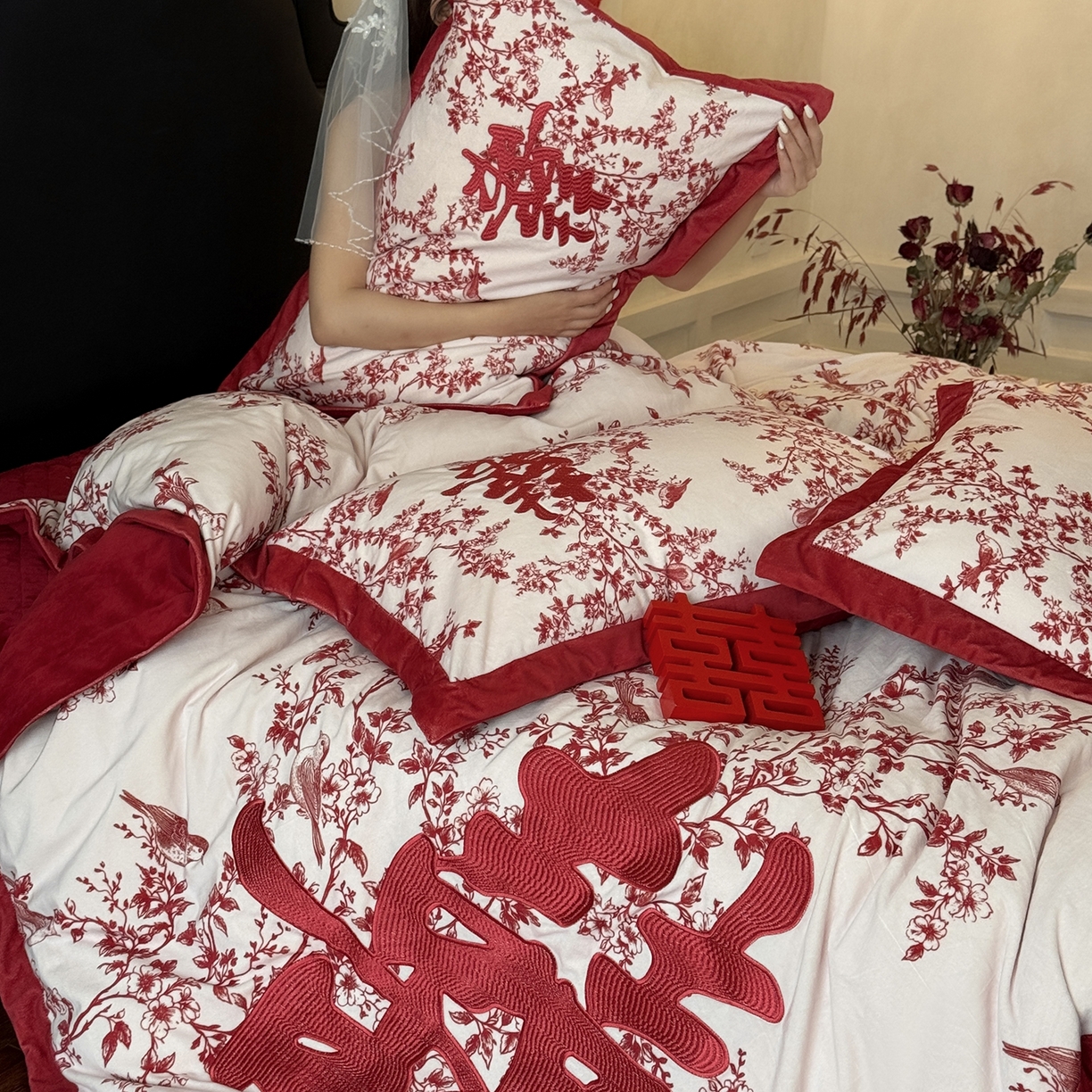 91家纺网 家纺一手货源 找家纺 江涞 2025新款高克重婴肤绒数码印花高端刺绣四件套-合欢 合欢-白