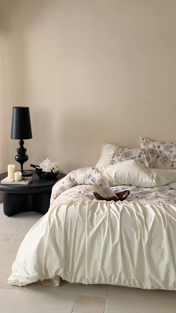 91家纺网 家纺一手货源 找家纺 （总）ONE TWO ONE 121 2025新款100S长绒棉贡缎数码印花四件套-素笺花影【提供买家秀】 【会员-20】 平台控价券后不得低于368/388元