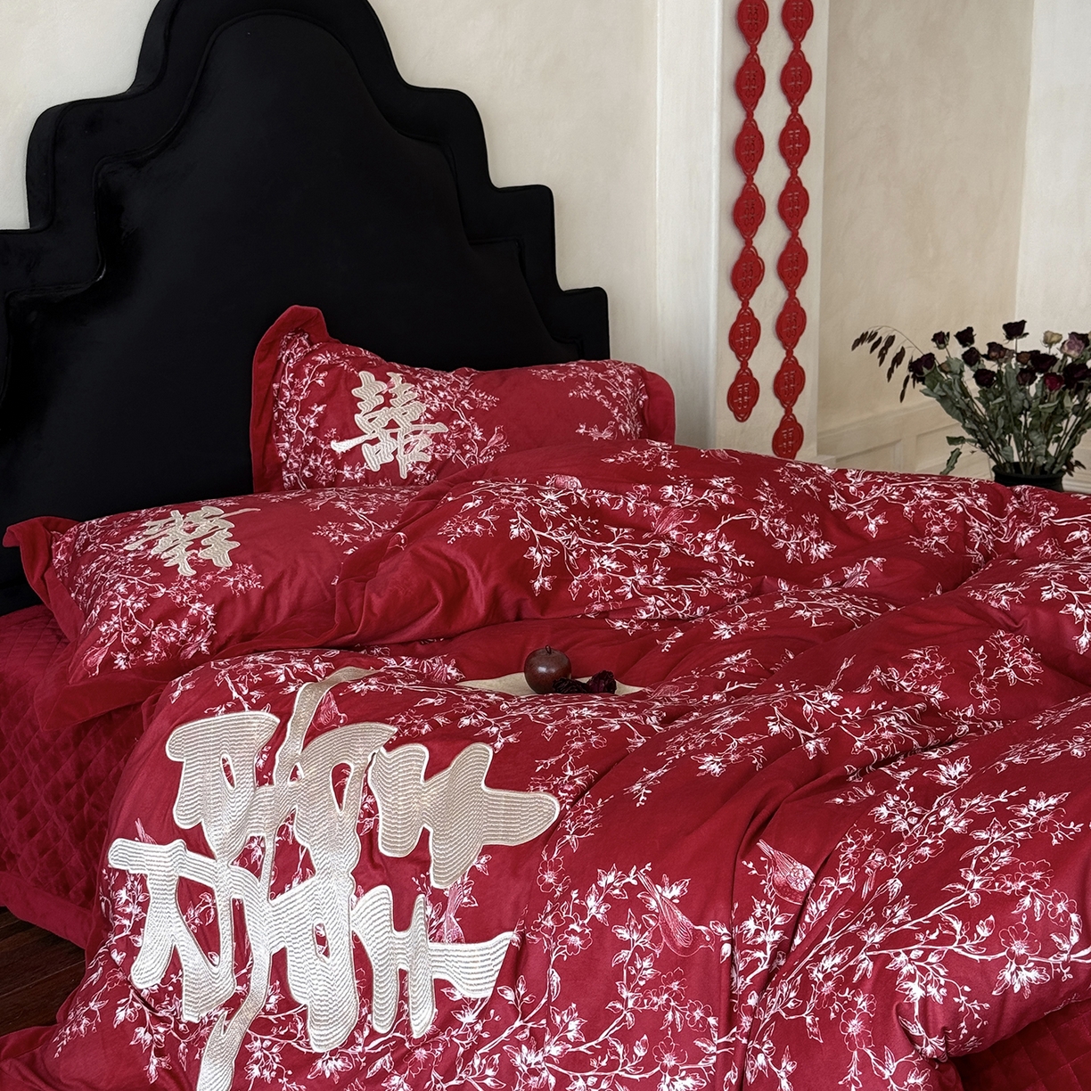 91家纺网 家纺一手货源 找家纺 江涞 2025新款高克重婴肤绒数码印花高端刺绣四件套-合欢 合欢-红