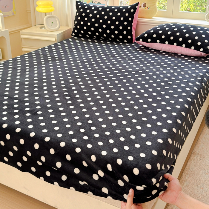 91家纺网 家纺一手货源 找家纺 澜妃 2025新款高克重软软糯糯牛奶绒单床笠CL系列（小红书推荐） CL-黑珍珠