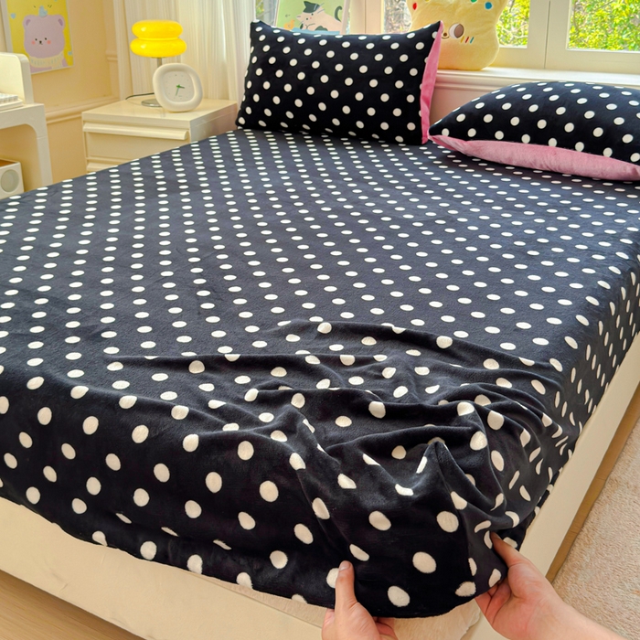 91家纺网 家纺一手货源 找家纺 澜妃 2025新款高克重软软糯糯牛奶绒单床笠CL系列（小红书推荐） CL-黑珍珠