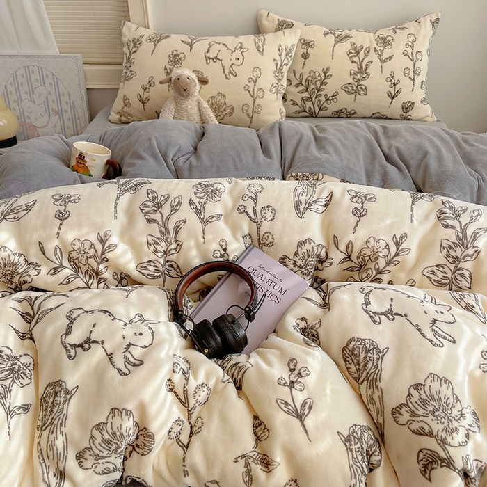 91家纺网 家纺一手货源 找家纺 yyds网供 2025新款萌趣四件套卡通花卉牛奶绒三件套加厚保暖裸睡治愈防静电 丛林兔影斯基