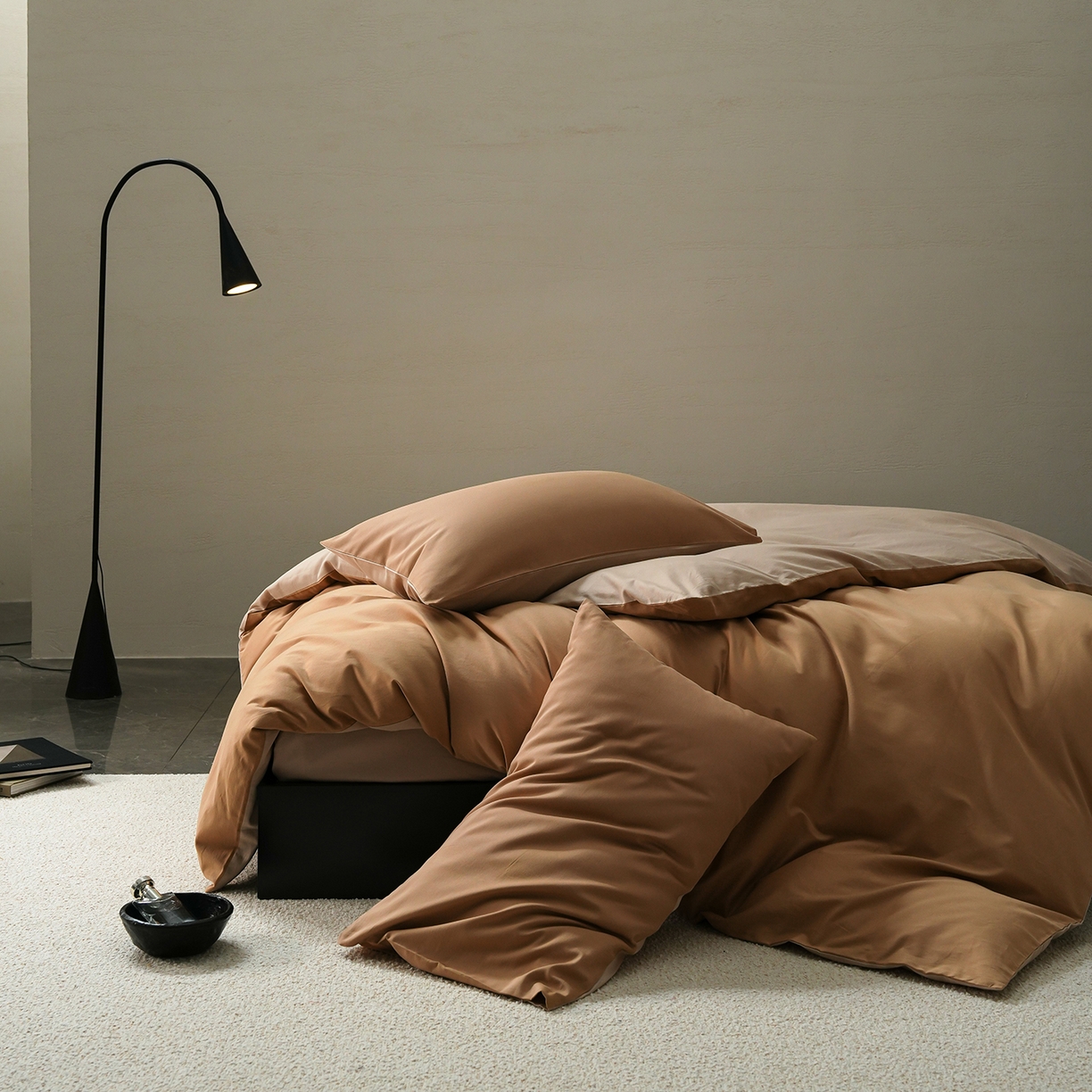 91家纺网 家纺一手货源 找家纺 禾时 2025新款A类全棉贡缎磨毛纯色四件套（礼盒包装）-风格1 耀金