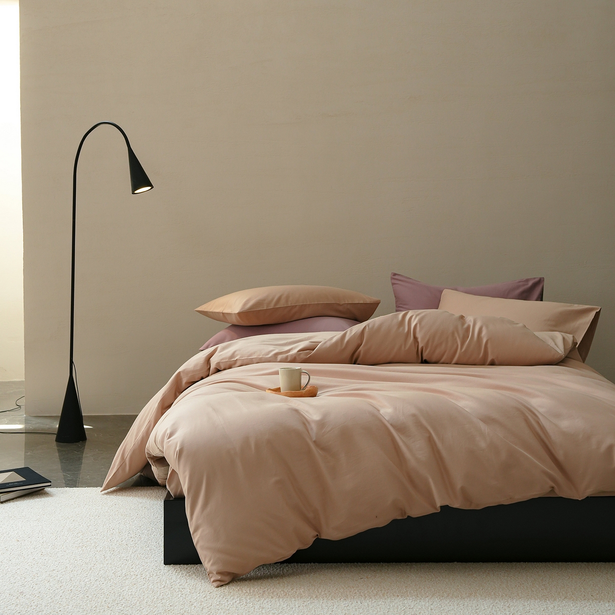 91家纺网 家纺一手货源 找家纺 禾时 2025新款A类全棉贡缎磨毛纯色四件套（礼盒包装）-风格1 鱼肚