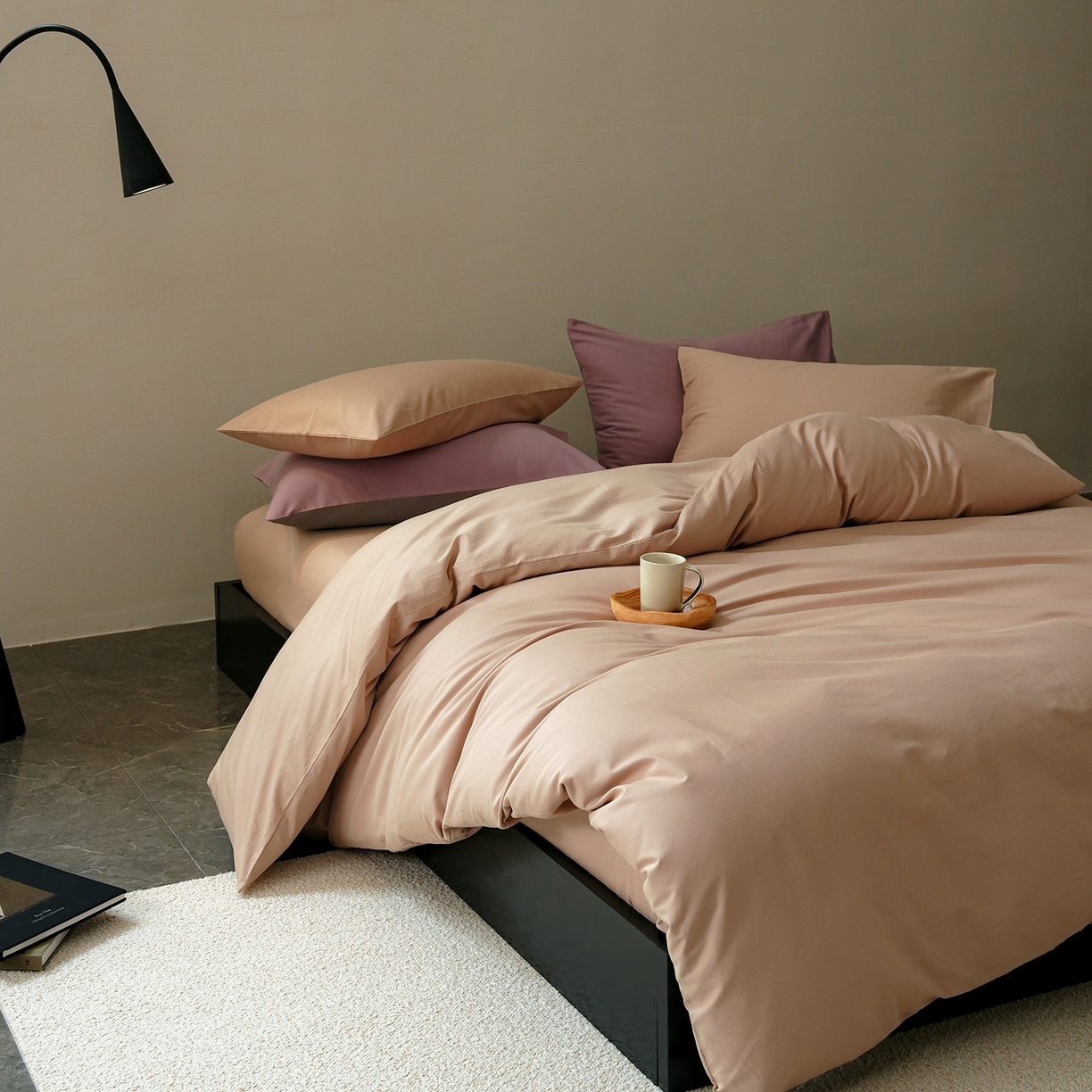 91家纺网 家纺一手货源 找家纺 禾时 2025新款A类全棉贡缎磨毛纯色四件套（礼盒包装）-风格1 鱼肚