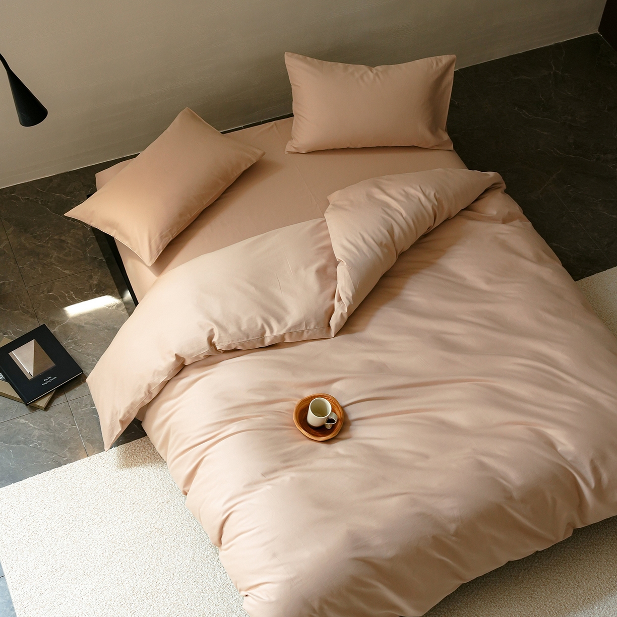 91家纺网 家纺一手货源 找家纺 禾时 2025新款A类全棉贡缎磨毛纯色四件套（礼盒包装）-风格1 鱼肚