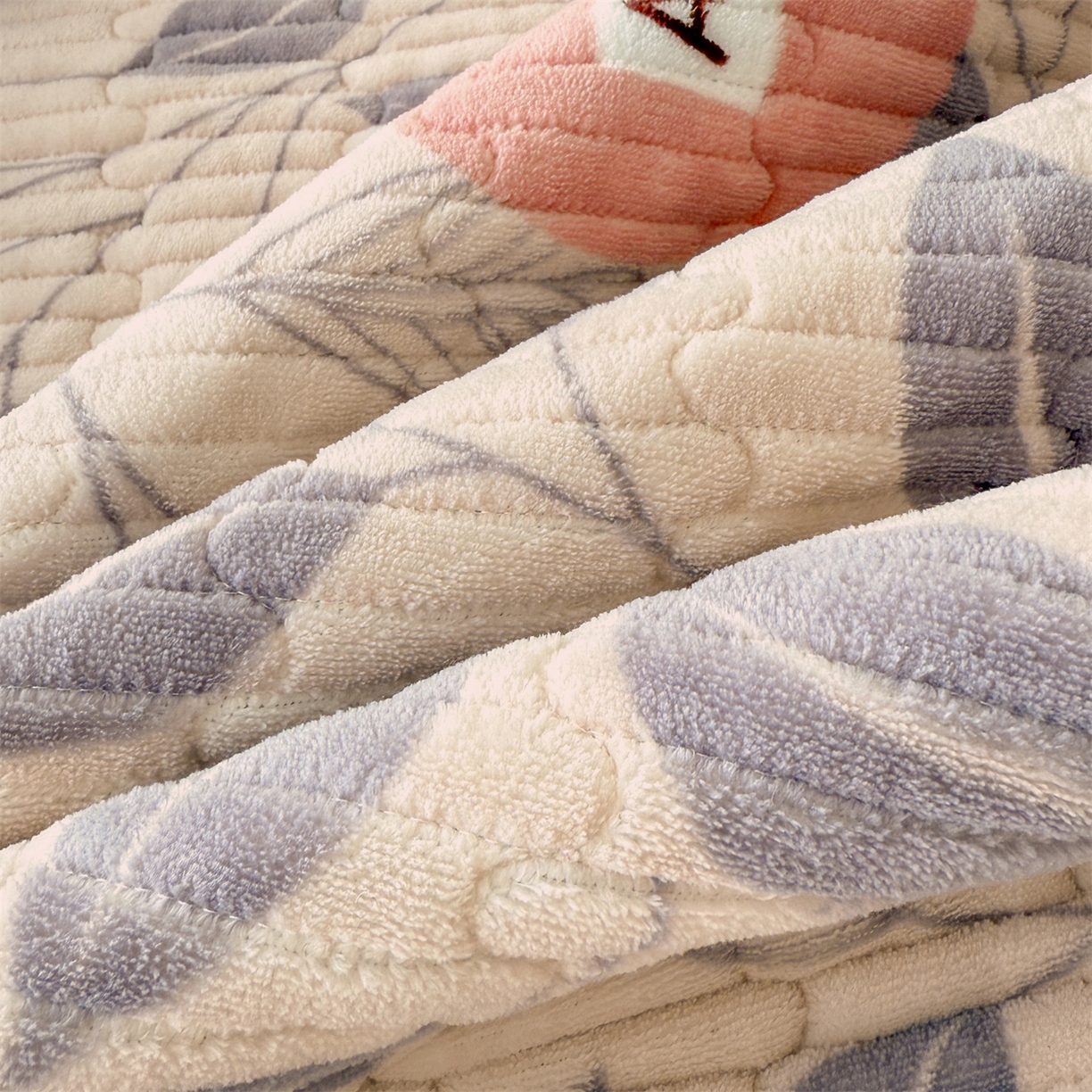 91家纺网 家纺一手货源 找家纺 慕木家纺 2025新款高克重牛奶绒小清新印花卡通夹棉单床盖床盖单件（提供买家秀) 牛奶绒床盖-伦伯特